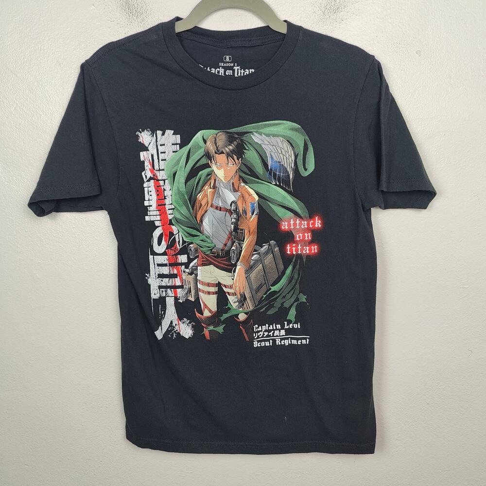 Attack on Titan Captain Levi T-Shirt Size Small Black Season 3 Graphic Tee Anime